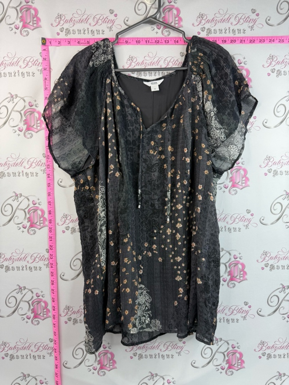Penningtons Boho Peasant Tunic Black Floral Print with a V neck tie closure